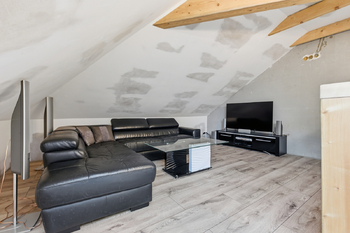 Prodej nájemního domu 378 m², Oleška