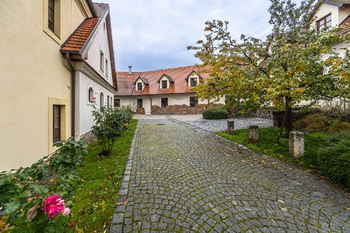 Pronájem bytu 1+kk v osobním vlastnictví 33 m², Praha 7 - Troja