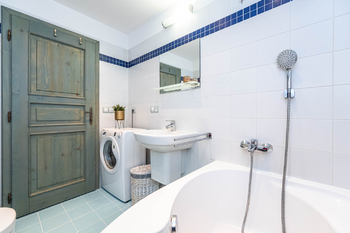 Pronájem bytu 1+kk v osobním vlastnictví 33 m², Praha 7 - Troja