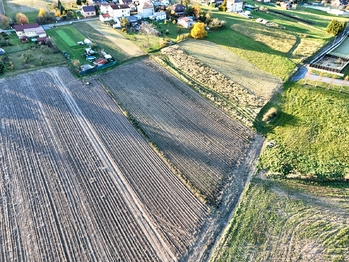 od východu ... - Prodej pozemku 3598 m², Jiřice 