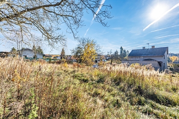 Prodej pozemku 1096 m², Jevany