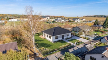 Prodej pozemku 1096 m², Jevany