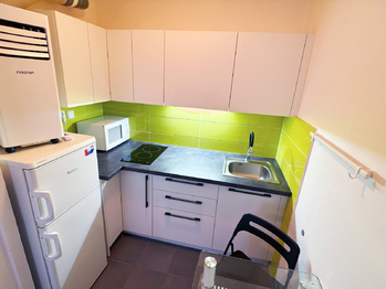 Pronájem bytu 1+kk v osobním vlastnictví 30 m², Praha 9 - Prosek