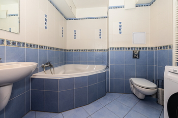 Prodej bytu 2+kk v osobním vlastnictví 51 m², Praha 10 - Záběhlice