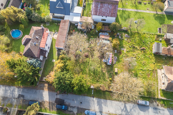 Prodej pozemku 723 m², Praha 9 - Újezd nad Lesy