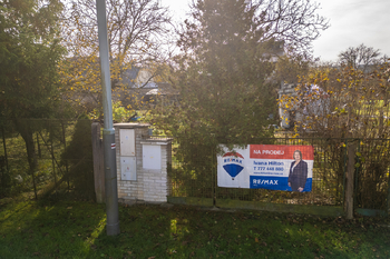 Prodej pozemku 723 m², Praha 9 - Újezd nad Lesy