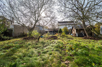 Prodej pozemku 723 m², Praha 9 - Újezd nad Lesy