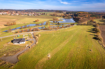 Prodej pozemku 1824 m², Hajany