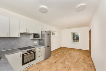 Kuchyně - Pronájem domu 130 m², Zruč-Senec