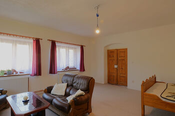 Čp. 1 - pokoj I. - Prodej zemědělského objektu 251 m², Staré Sedlo