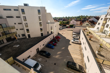 výhled z bytu - Pronájem bytu 3+kk v osobním vlastnictví 82 m², České Budějovice