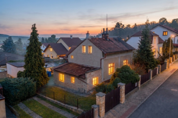 Prodej domu 168 m², Úholičky