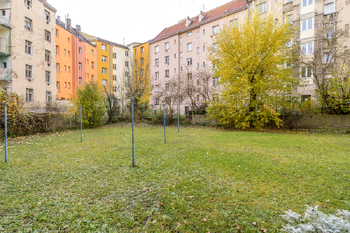 Vnitroblok - Prodej bytu 2+1 v osobním vlastnictví 53 m², Děčín