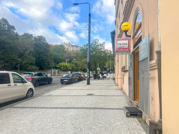 Pronájem obchodních prostor 19 m², Praha 2 - Vinohrady