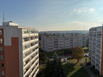 Výhled z lodžie - Pronájem bytu 3+kk v osobním vlastnictví 70 m², Kladno