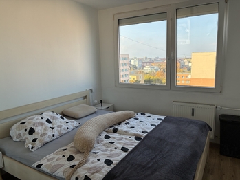 Ložnice - Pronájem bytu 3+kk v osobním vlastnictví 70 m², Kladno