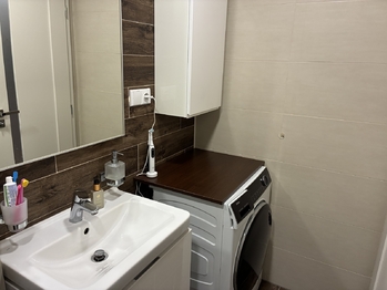 Koupelna - Pronájem bytu 3+kk v osobním vlastnictví 70 m², Kladno