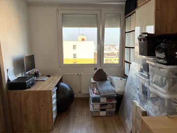 Pokoj - Pronájem bytu 3+kk v osobním vlastnictví 70 m², Kladno