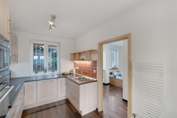 Prodej bytu 3+kk v osobním vlastnictví 70 m², Praha 8 - Troja