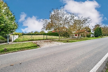 Prodej pozemku 1100 m², Ořech