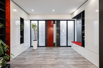 Prodej domu 221 m², Královice