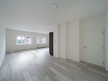 Pronájem bytu 2+kk v osobním vlastnictví 70 m², Praha 8 - Libeň