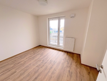 Pokoj č.1 s lodžií - Pronájem bytu 3+kk v osobním vlastnictví 81 m², Brandýs nad Labem-Stará Boleslav