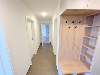 Předsíň s chodbou - Pronájem bytu 3+kk v osobním vlastnictví 81 m², Brandýs nad Labem-Stará Boleslav