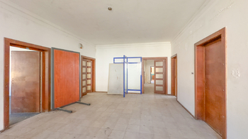 Hala kanceláře Patro 1 - Prodej výrobních prostor 1817 m², Úpice