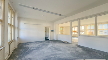 Patro 2 - Prodej výrobních prostor 1817 m², Úpice