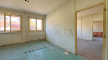 Patro 3 - Prodej výrobních prostor 1817 m², Úpice