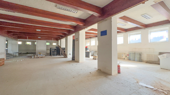 Obchodní prostor - zadní část - Prodej výrobních prostor 1817 m², Úpice