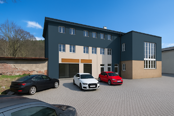 Prodej výrobních prostor 1817 m², Úpice