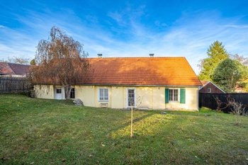 zadní pohled na dům - Prodej zemědělského objektu 360 m², Písečné