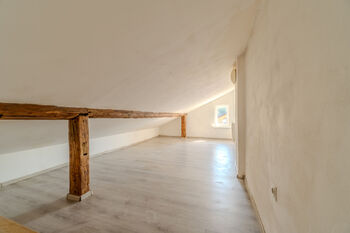 Podkrovní místnost 2 - Prodej domu 77 m², Ostrava