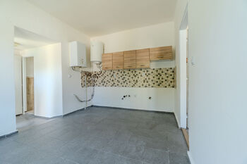 Kuchyně 2 - Prodej domu 77 m², Ostrava