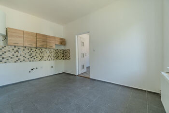 Kuchyně 1 - Prodej domu 77 m², Ostrava