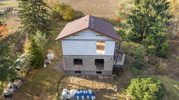 Dokončena hrubá stavba - Prodej domu 140 m², Čtyřkoly