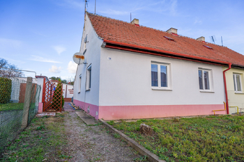 Pronájem domu 100 m², Hrušovany nad Jevišovkou