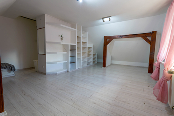 Pronájem domu 100 m², Hrušovany nad Jevišovkou