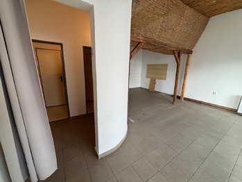 Pronájem obchodních prostor 75 m², Uherský Brod