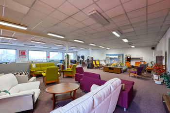 obchodní plochy - Prodej obchodních prostor 2665 m², Lišov