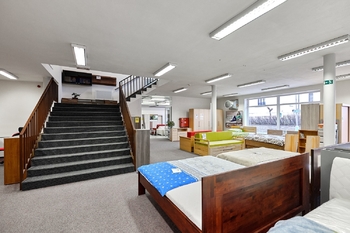 obchodní plochy - Prodej obchodních prostor 2665 m², Lišov