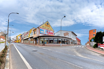Prodej obchodních prostor 2665 m², Lišov