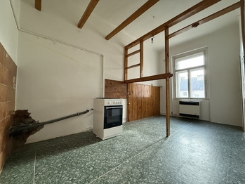 Prodej bytu 2+kk v osobním vlastnictví 62 m², Praha 10 - Vršovice