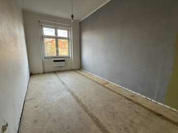 Prodej bytu 1+1 v osobním vlastnictví 48 m², Praha 10 - Vršovice