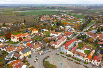 Prodej výrobních prostor 2490 m², Dašice