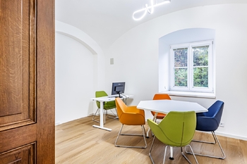 Pronájem kancelářských prostor 110 m², Praha 8 - Libeň