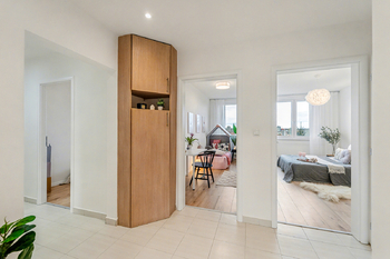 Prodej bytu 4+1 v osobním vlastnictví 79 m², Praha 10 - Hostivař