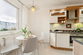 Prodej bytu 4+1 v osobním vlastnictví 79 m², Praha 10 - Hostivař